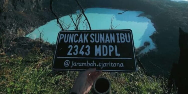Puncak Sunan Ibu, Kawah Putih Bandung. (Foto/Doc)