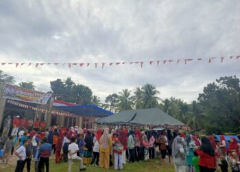 Pemerintah Nagari Lareh Nan Panjang Selatan Gelar Jalan Sehat. (Foto/Agustin)