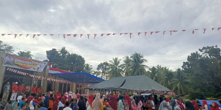 Pemerintah Nagari Lareh Nan Panjang Selatan Gelar Jalan Sehat. (Foto/Agustin)