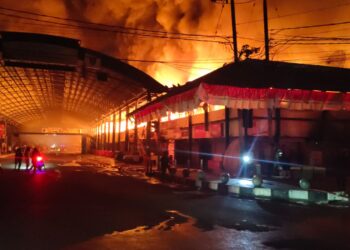 Pasar Atas Payakumbuh Terbakar Hebat Pagi Ini. (Foto/Doc)