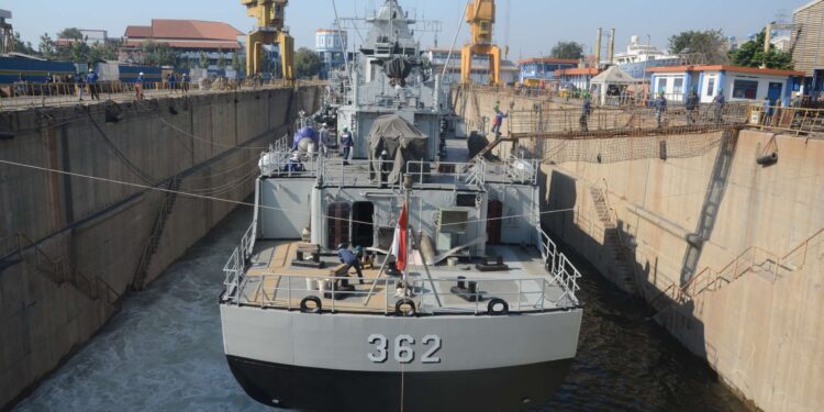 PT PAL Selesaikan Perbaikan Kapal Perang TNI AL. (Foto/Doc)