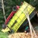 Truk Pengangkut Kelapa Terguling di Tanggamus. (Foto/Doc)