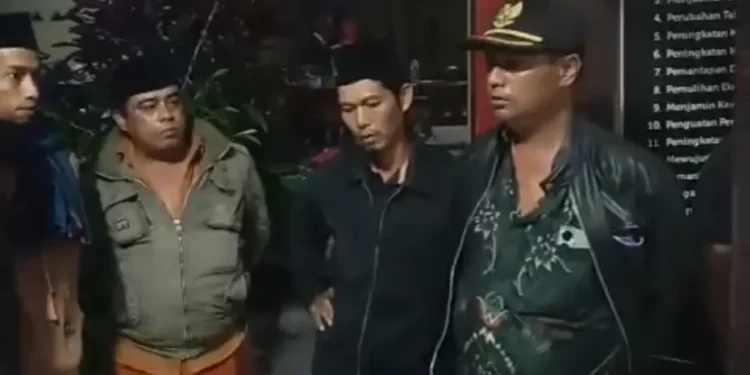 Tiga Oknum LSM di Lumajang Tertangkap Tangan Peras Kepala Desa. (Foto/Doc)