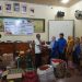 LPM UMA Serahkan Mesin Pembuatan Sambal Belacan Di Desa Secanggang. (Foto/Supriadi)