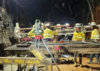 PT Freeport terus mengupayakan proses penyelamatan terhadap 7 karyawan terjebak longsor. (Foto/Doc)