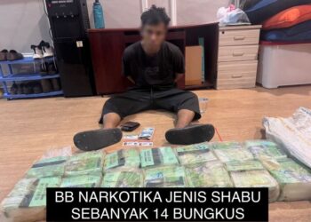 Seorang kurir narkoba atas nama Muhammad Darwin (MD) alias Songket (S).  (Foto/Doc)