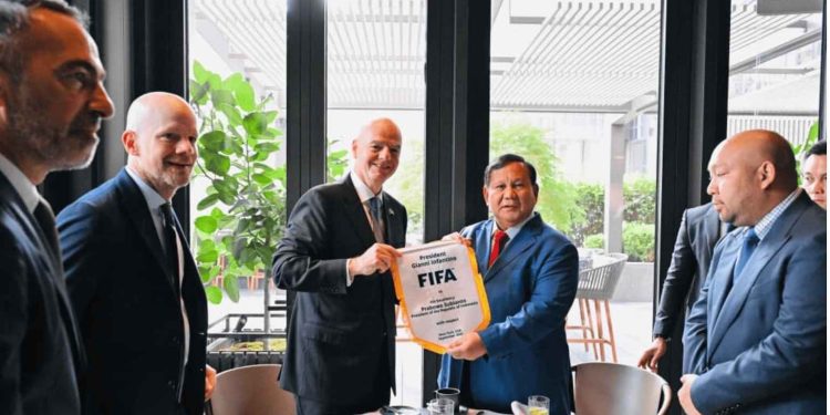Bertemu Presiden FIFA, Prabowo Bahas Kerja Sama Majukan Sepak Bola. (Foto/Doc)