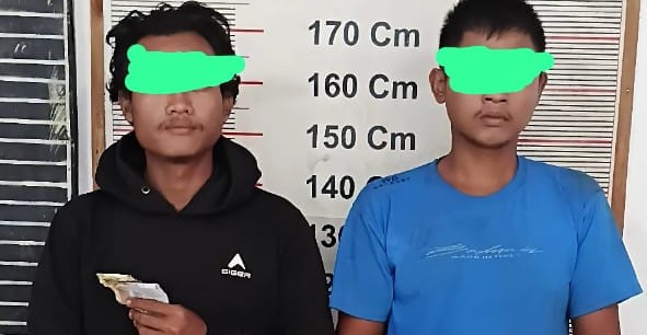 Polsek Besitang Tangkap Dua Pria Pelaku Pungli. (Foto/JR Siahaan)