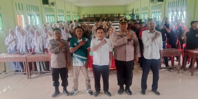 Polres Langkat Beri Edukasi Kamtibmas dan Anti Narkoba kepada Pelajar SMK Harapan Stabat. (Foto/JR Siahaan)