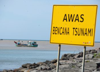 Ilustrasi peringatan bencana Tsunami. (Foto/Doc)