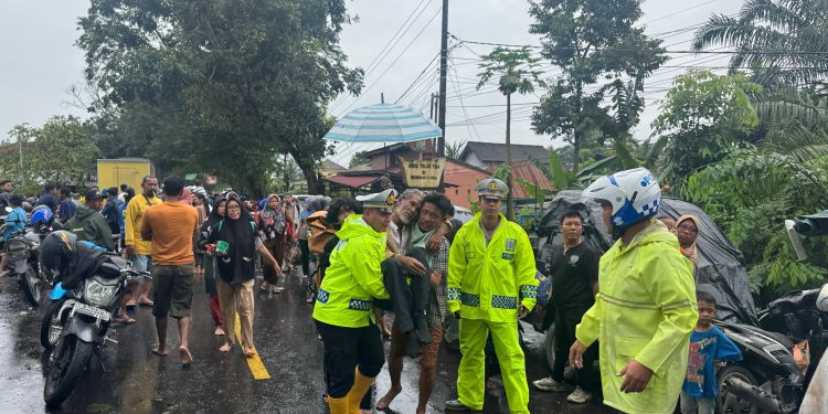 Satlantas Polres Langkat Gelar Patroli Intensif di Jalinsum. (Foto/JR Siahaan)