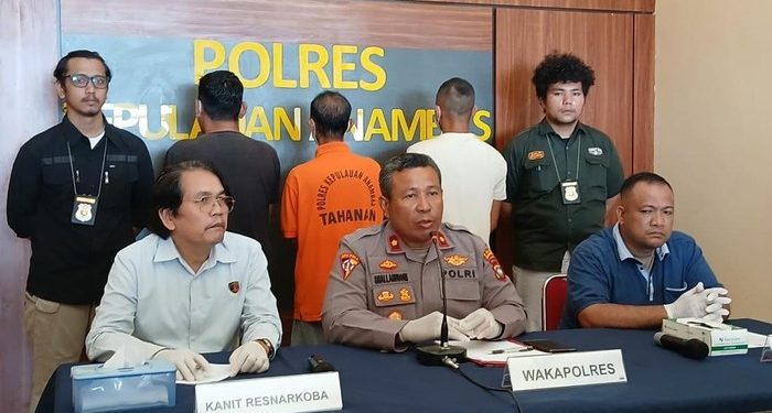 Gunakan Sabu di Ruang Kerja, Camat Siantan Tengah Kepulauan Anambas Diringkus Polisi. (Foto/Doc)