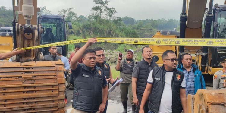Bareskrim Polri Tutup Tambang Pasir Ilegal di Merapi. (Foto/Doc)