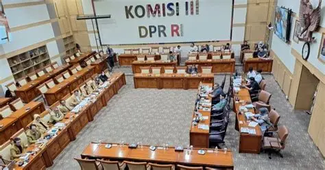 DPR dan Pemerintah Sepakati RUU KUHAP Wajibkan Pemeriksaan Tersangka Direkam CCTV. (Foto/Doc)