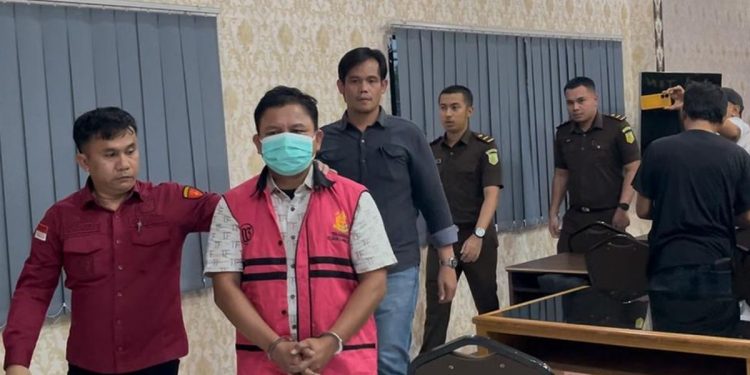 Kejari Langkat Tetapkan Dua Tersangka Korupsi Pengadaan Smartboard Rp 50 Miliar. (Foto/Doc)