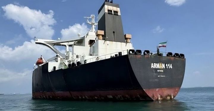 Kapal Tanker MT Arman 114. (Foto/Doc)