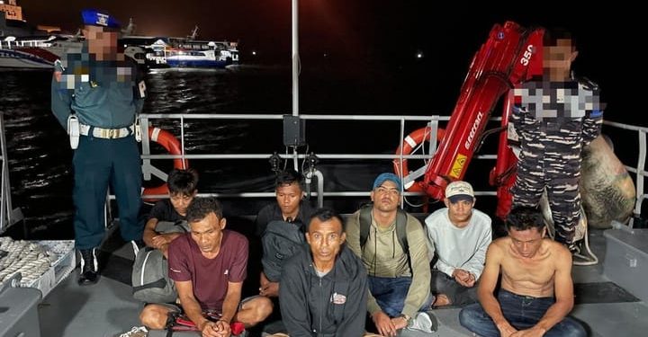 TNI AL Gagalkan Pengiriman 6 PMI Ilegal ke Malaysia di Perairan Karimun. (Foto/Doc)