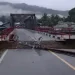 Jembatan Jalan Nasional Banda Aceh–Medan di Gampong Manyang Cut, Kecamatan Meureudu, Kabupaten Pidie Jaya, Aceh putus. (Foto/Doc)