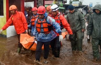 2 Prajurit TNI Gugur Terseret Banjir Bandang di Sumbar. (Foto/Doc)