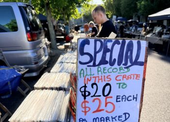 City Traditional Market "Sunday Market Camberwell. (Fhoto/Komansah).