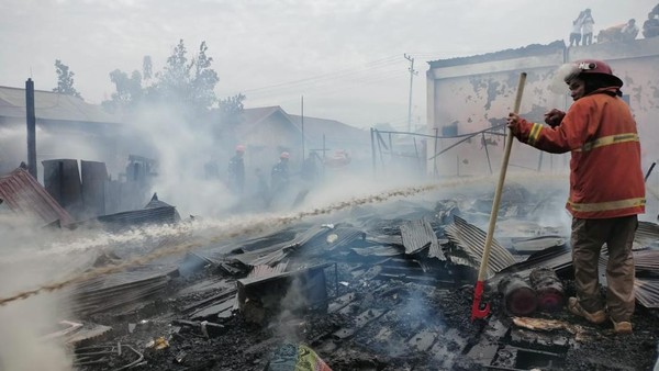 Kebakaran Hanguskan Deretan Bangunan di Kukar. (Foto/Doc)