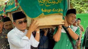 Ayahanda Gus Miftah Meninggal Dunia. (Foto/Doc)