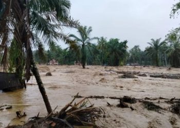 Jembatan Darurat di Palembayan Hanyut Terbawa Arus. (Foot/Doc)