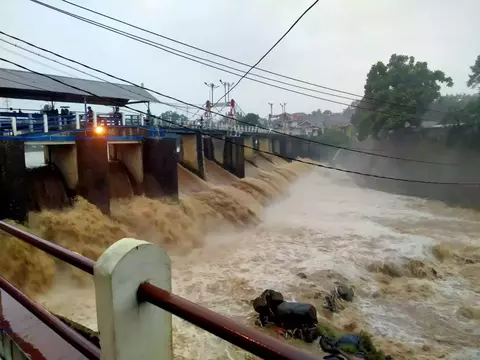 Status Bendung Katulampa Naik ke Siaga 3. (Foto/Doc)
