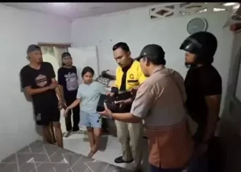 Tim gabungan dari Polsek Lubuk Begalung menggelar operasi penindakan di kawasan Pasar Gaung, Kota Padang. (Foto/Doc)