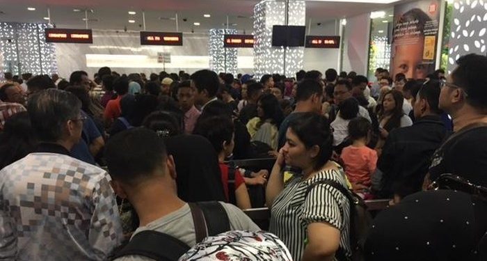 Tempat pemeriksaan petugas Imigrasi pelabuhan laut HarbourFront Singapura. (Foto/Dokumentasi).