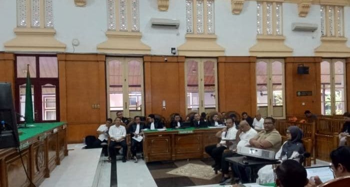 Suasana di persidangan PN Tipikor Medan, saat menggelar sidah Topan Ginting. (Foto/Supriadi).