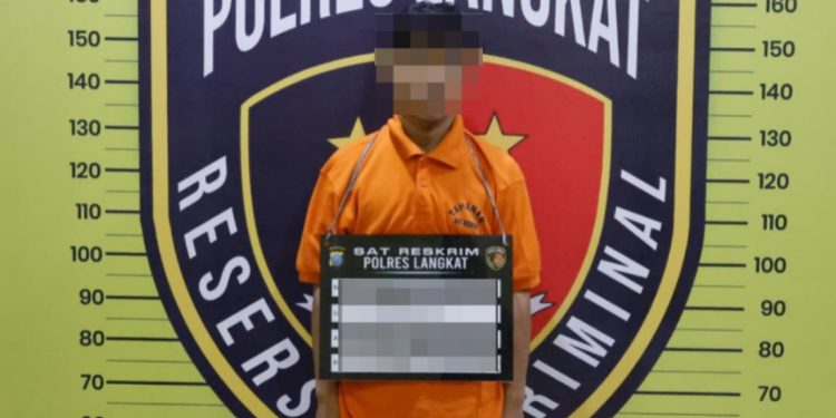 Pelaku Pelemparan Batu Mobil Box di Jalan Tendean. (Foto/JR Siahaan)