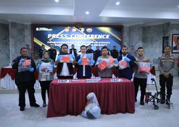 Konferensi pers kasus pembunuhan terhadap anak berusia 9 tahun di Polres Cilegon. (Foto/Doc)