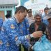 Wakil Bupati Asahan, Rianto, S.H., M.A.P., turun ke lokasi untuk memastikan bantuan . (Foto/Butar).
