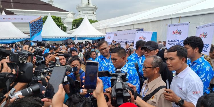 Gubernur Banten Lepas Tim Ekspedisi PWI Kepri, Touring Lintas 13 Negara Menuju Tanah Suci Sempena HPN 2026. (Foto/PWI Kepri).