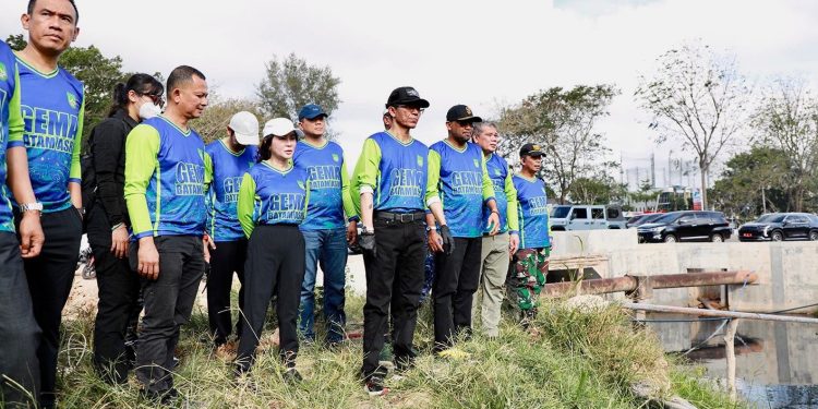 Wali Kota Batam Pimpin Gerakan Masyarakat Gema Batam Asri. (Foto/Kominfo).