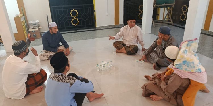 Ketua DPW Hidayatullah Kepri Ajak Jamaah Surau Babul Ihsan Syukuri Nikmat Iman dan Islam.(Foto/Handoyo).