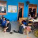 Puluhan calon penumpang tujuan Kuala Tungkal terpaksa menunggu berjam-jam di Pelabuhan Jagoh.(Foto/Istimewa).