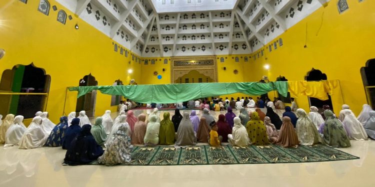 Safari Ramadan KUA Lingga Sambangi Desa Mepar, Serukan Istiqamah dan Ukhuwah. (Foto/Handoyo).