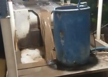 Krisis Air Bengkalis, Kekeruhan mencapai1600 NTU. (Foto/Darwis).