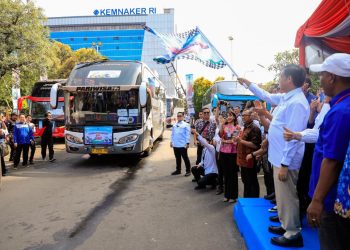 J12.690 Pekerja dan Ojol Ikuti Program Mudik Gratis di Kementerian Tenagakerjaan. (Foto/Humas).