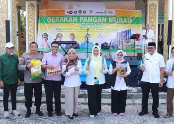 Ketua Tim Penggerak PKK Kepri Hadiri Gerakan Pangan Murah. (Foto/Istimewa).