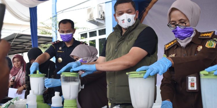 BNNP Aceh Musnahkan Barang Bukti Sabu Hasil Pengungkapan di Bireuen. (Foto/Humas).