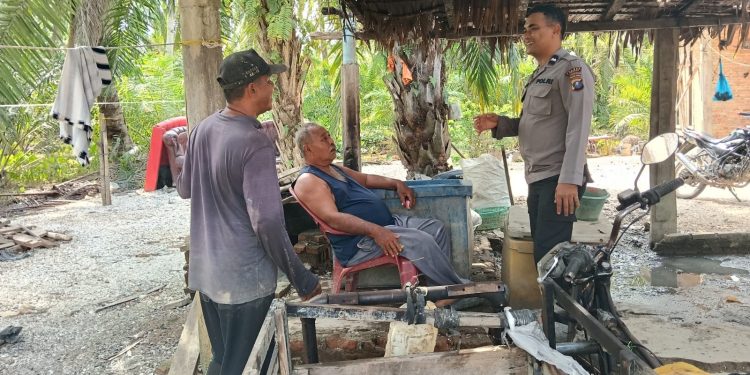 Polsek Tanjung Pura Sampaikan Imbauan Kamtibmas dan Bahaya Narkoba. (Foto/Jhon).