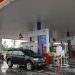 Salah satu SPBU di Batam terpantau normal tak terlihat ada antrean. (Foto/Anwar).