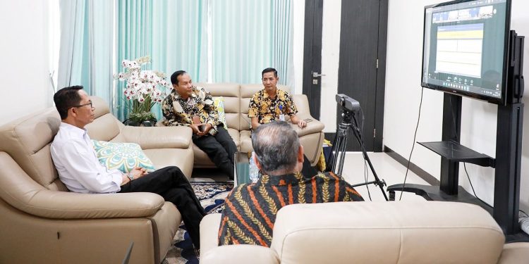 Wali Kota Batam Ikuti Entry Meeting Pemeriksaan LKPD Tahun 2025. (Foto/Istimewa).