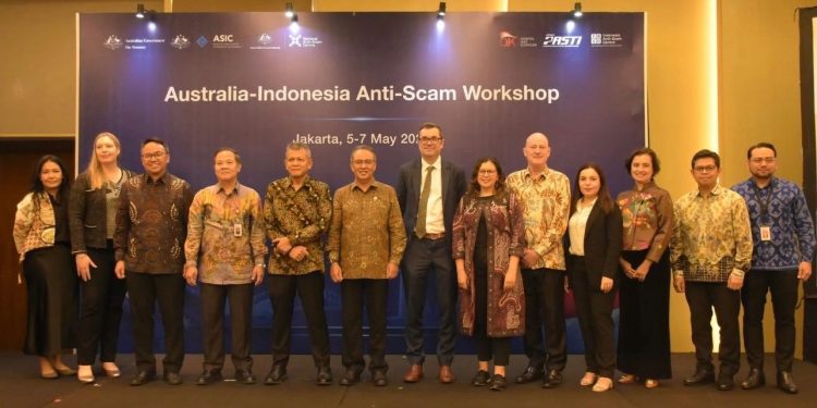 Para delegasi yang mengikuti acara foto bersama usai acara di Embasy Australia. (Foto/Dokumentasi).