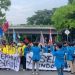 Ribuan Mahasiswa Melakukan Aksi demo  di Depan Gedung DPR RI. (Foto/Istimewa).