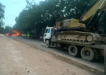 Gerak Cepat, BP Batam Perbaiki Jalan Rusak Untuk Kenyamanan Masyarakat. (Foto/Humas).