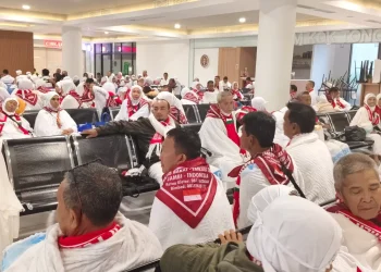 JCH embakasi Batam yang diterbangkan ke Jeddah. (Foto/Doc).